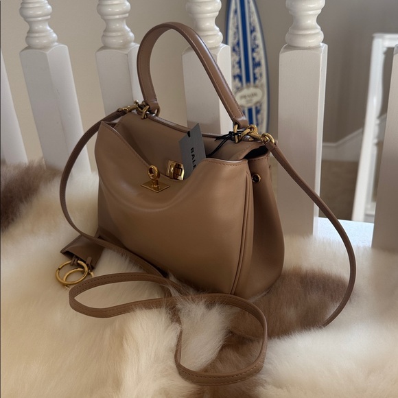 Balenciaga Rodeo - Picture 14 of 17